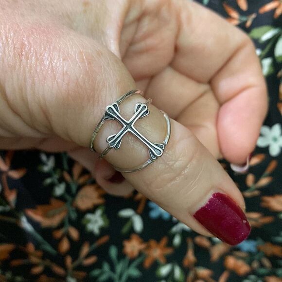 Sterling Silver Minimalist Cross Band Ring Adjustable 7-12 - Picture 7 of 7